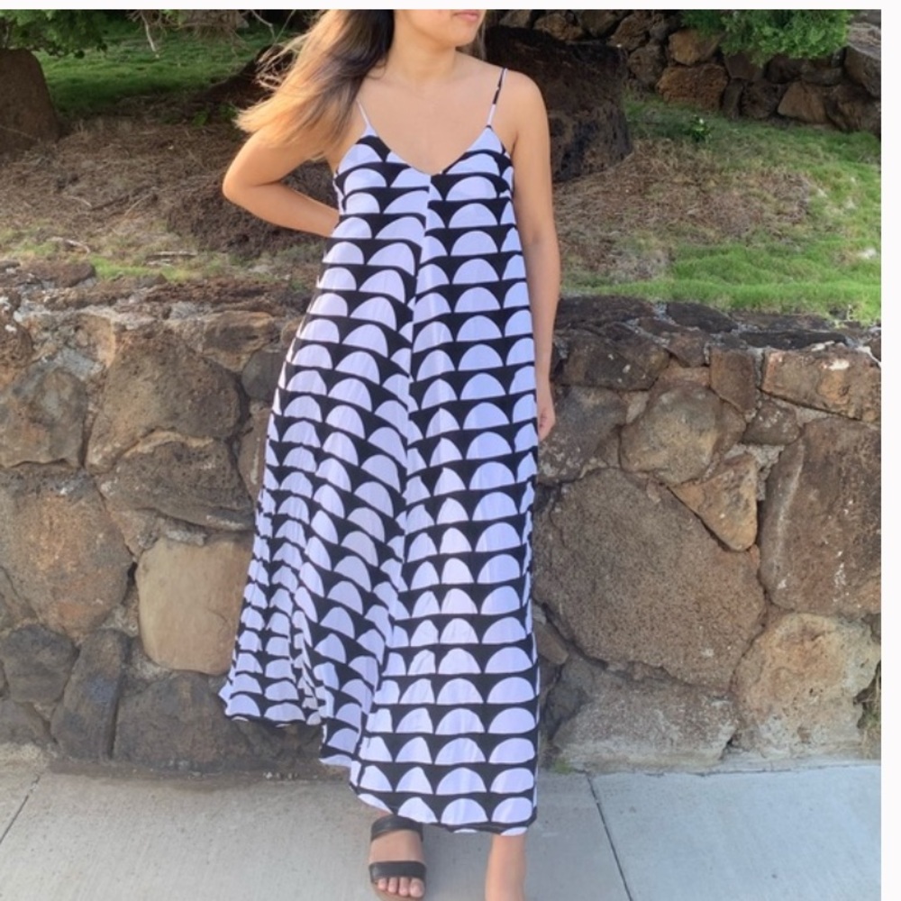 Ava Sky Dress Janessa Half Moon